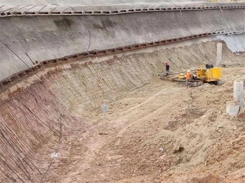 黑河基坑边坡加固